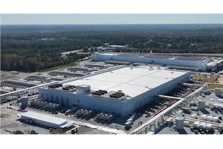 From Wisconsin to Atlanta: Microsoft connects datacenters to build its first AI superfactory